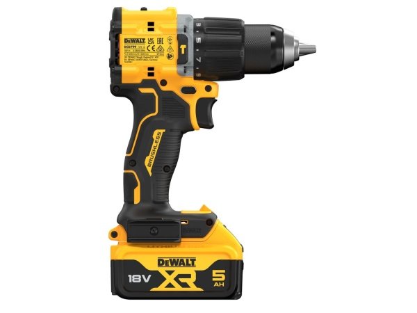 Dewalt 18V XR kulløs kompakt slagboremaskine, 2 x 5Ah. Billedet viser produkt og tilbehør.