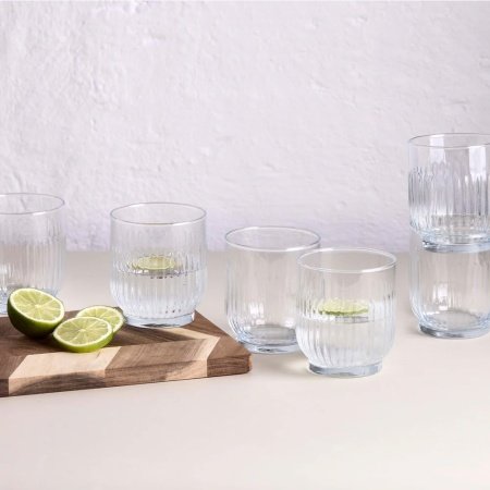 Aida drikkeglas 6 stk. klar Aida drikkeglas 6 stk. klar. 33 cl. Billedet viser produktet med hvid baggrund.