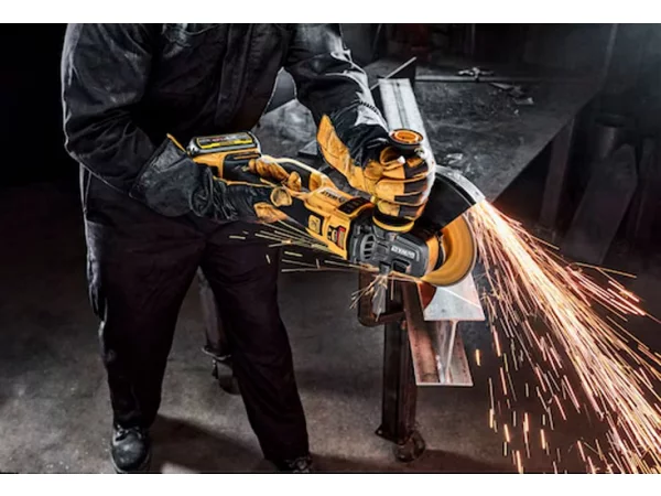 Dewalt akku vinkelsliber. Produkt vises