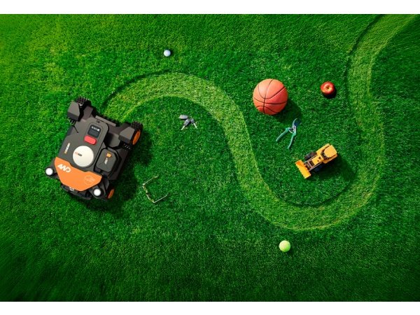 Worx 4WD robotplæneklipper. Produkt vises