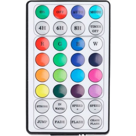 Haarhr & Co LED juletræ Haarhr & Co LED juletræ 85 farvede LED-lys. Billedet er et miljøbillede af produktet.