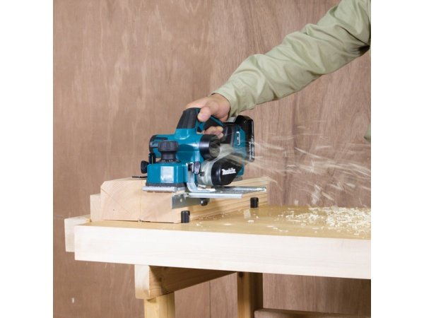 Makita akku falshøvl