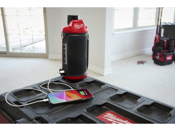 Milwaukee højttaler Milwaukee højttaler M12 SPEJSG2-0. Billedet viser produktet med hvid baggrund.