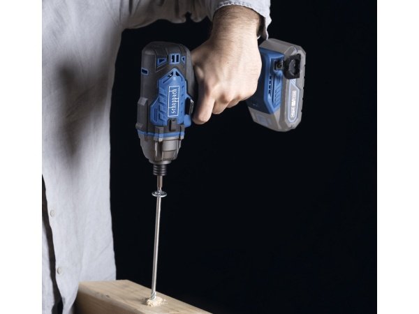 Scheppach slagskruetrækker C-ID180-X 20V solo. Billedet viser produktet med hvid baggrund.