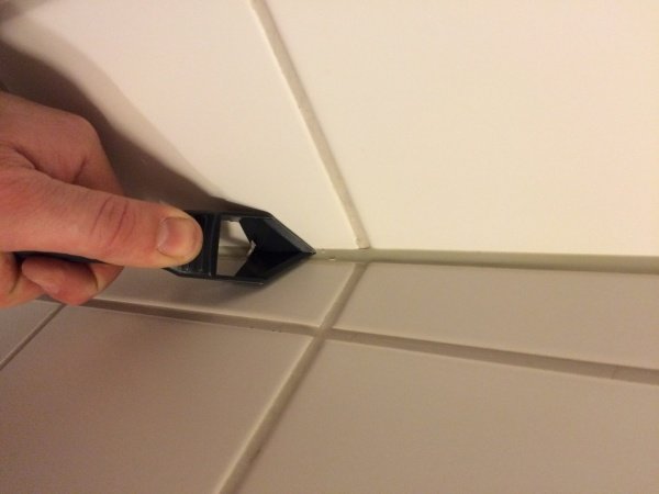 Svalk silikonefugeskærer