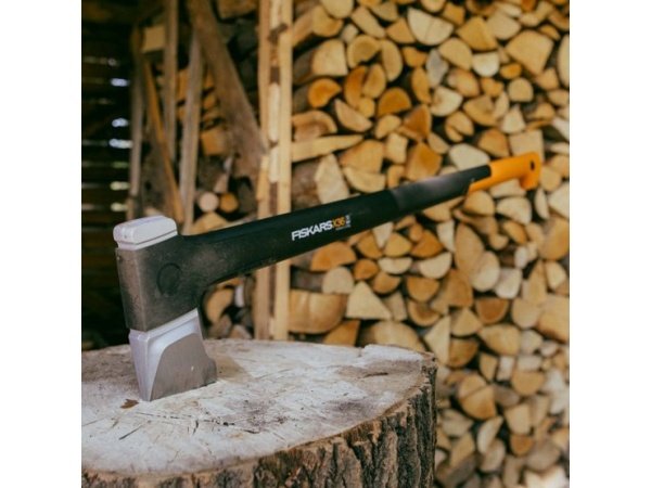Fiskars X-series X36 kløveøkse