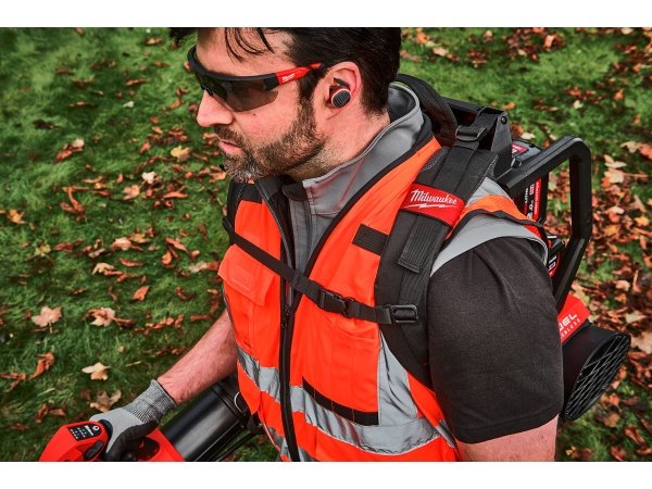 Milwaukee høretelefoner