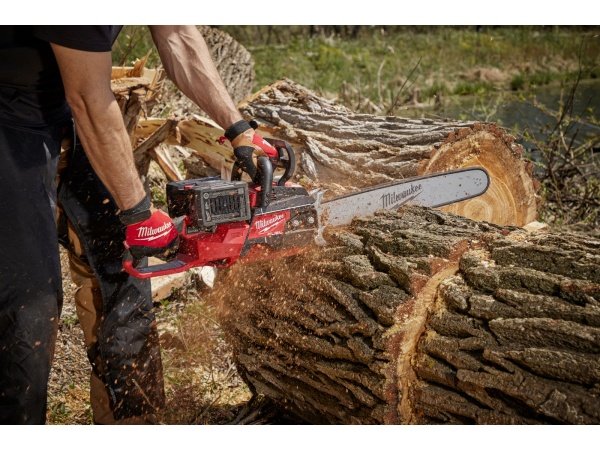 Milwaukee M18 kædesav