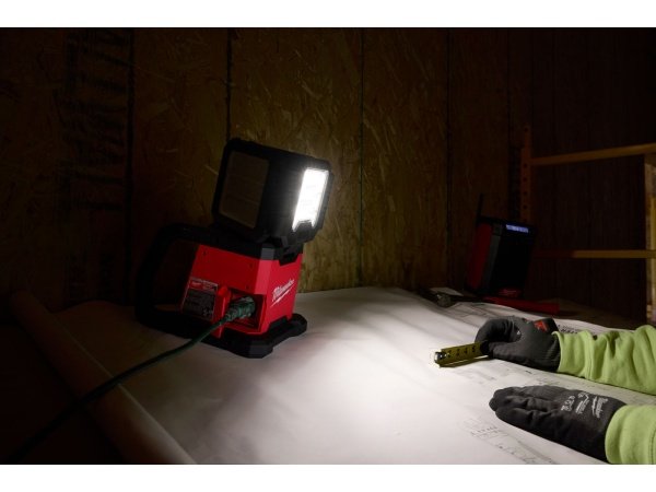 Milwaukee arbejdslampe M18 MDTL-0