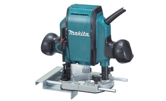 Makita overfræser 900W