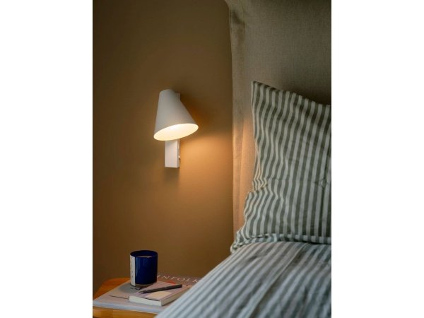 Nordlux Wilmer væglampe i hvid. Billedet viser produktet med hvid baggrund.