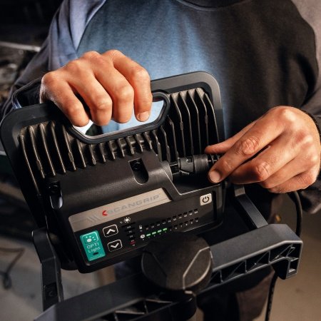 NOVA 4 C+R LED-projektør NOVA 4 C+R LED-projektør med eller uden ledning