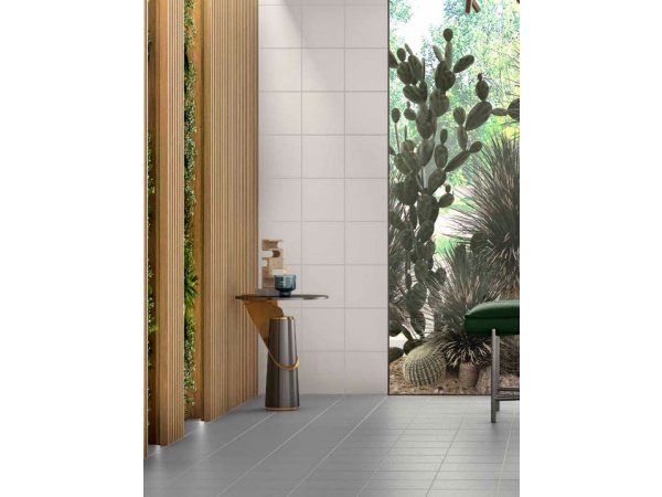 Recer Neve vægfliser Recer Neve vægfliser er hvide og glatte fliser