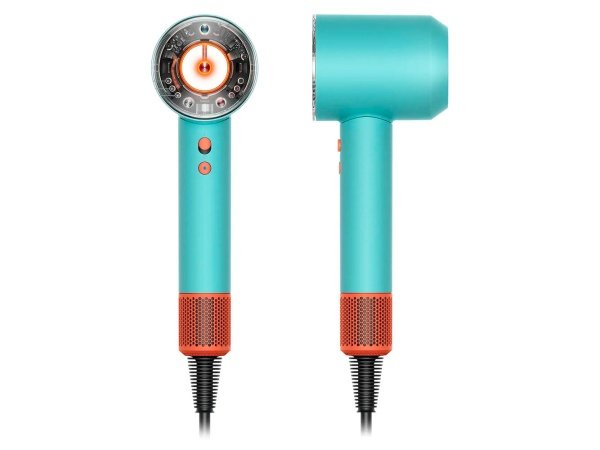 Dyson Supersonic Nural patina/topaz Dyson Supersonic Nural patina/topaz hårtørrer. Billedet viser produkt og tilbehør.