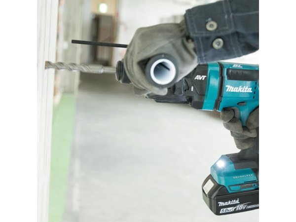 Makita akku bore-/mejselhammer