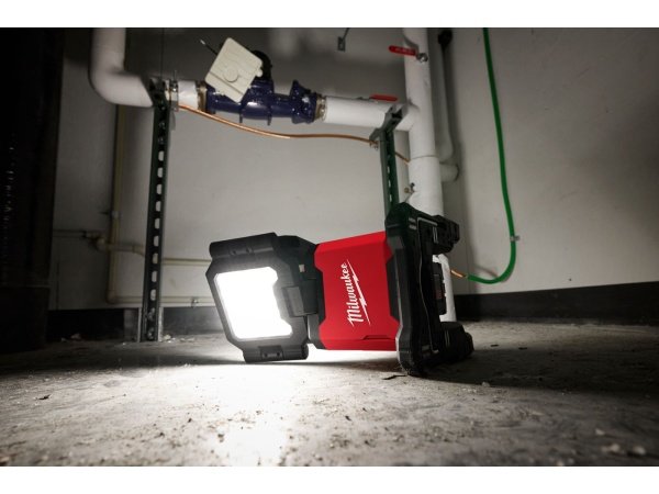 Milwaukee arbejdslampe M18 MDTL-0