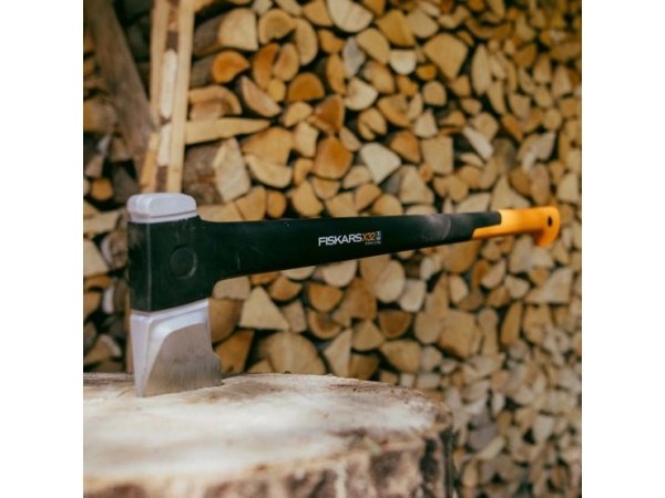 Fiskars X-series X32 kløveøkse