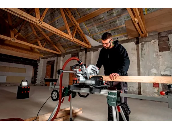 Metabo kap/geringssav m/stel