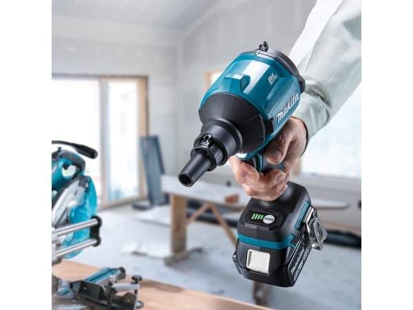 Makita støvblæser