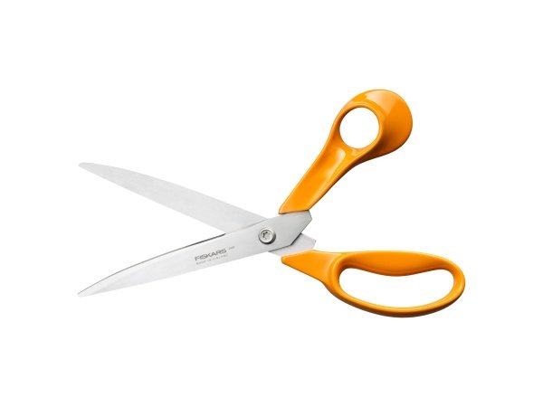 Fiskars Classic universalsaks Fiskars Classic universalsaks 25 cm til højrehåndede brugere. Billedet viser produktet lukket.