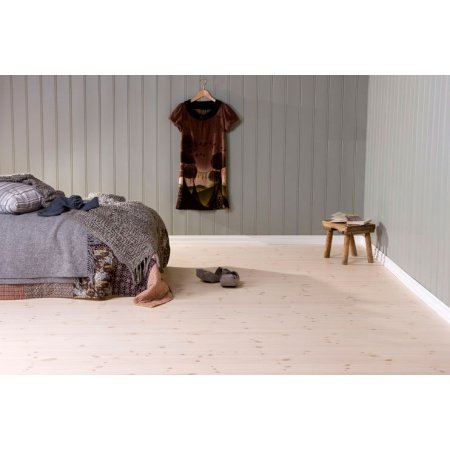 Moelven fyrretræsgulv, 30 x 180 mm Moelven fyrretræsgulv, 30 x 180 mm