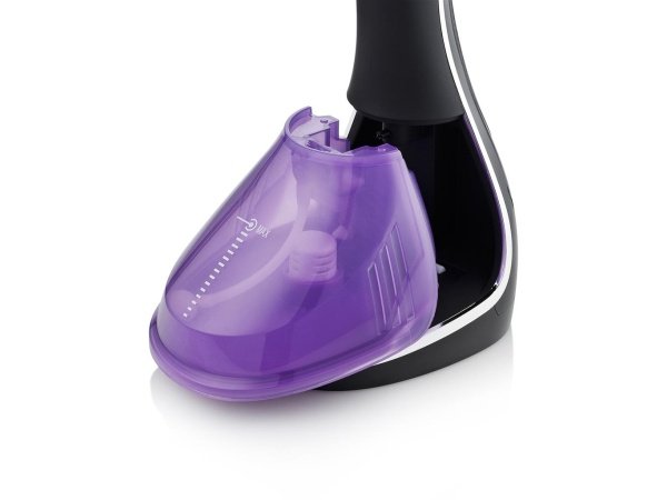 Lodret dampstrygejern Tristar ST-8921 med touch fjernbetjening, justerbar temperatur og 1600 W effekt.  Produkt set forfra.