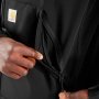 Carhartt Rain Defender softshelljakke. Billedet viser produktets lomme. 