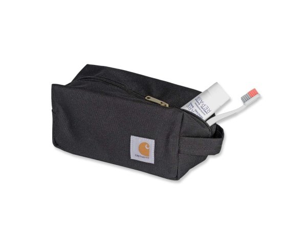 Carhartt travel kit toilettaske i sort Carhartt travel kit toilettaske i sort og vandafvisende materiale. Billedet viser produktet lukket.
