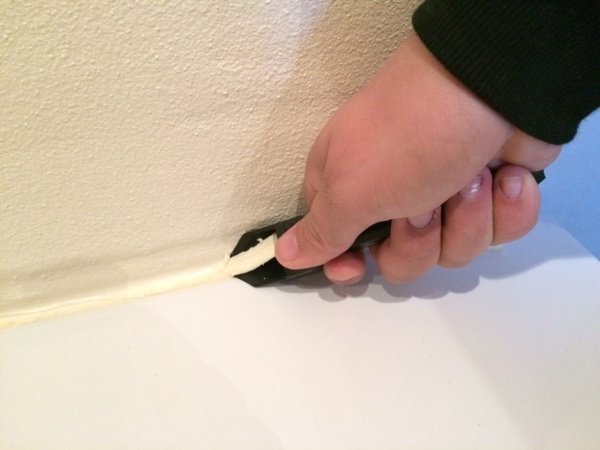 Svalk silikonefugeskærer