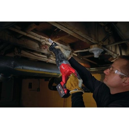 Milwaukee bajonetsav