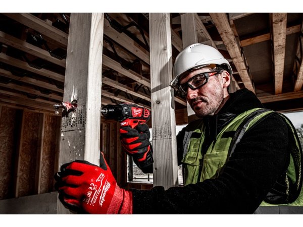 Milwaukee bore-/skruemaskine