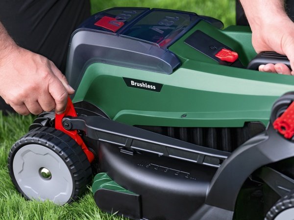 Bosch plæneklipper 37cm