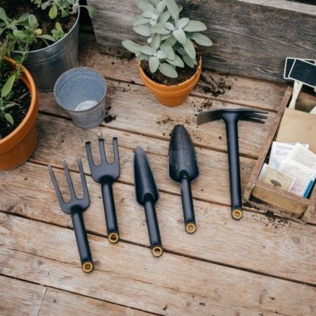 Fiskars Solid planteske
