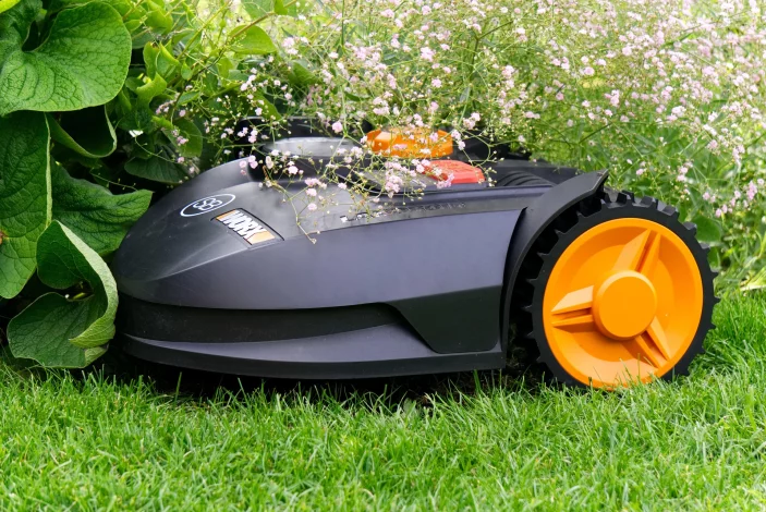 Vælg den rette robotplæneklipper 10-4.dk