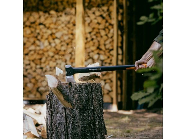 Fiskars X-series X32 kløveøkse