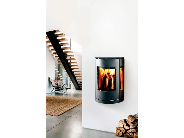 Westfire Uniq 37 brændeovn. Produkt vises forfra. 