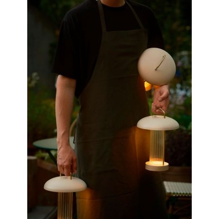 Nordlux Mirano portable bordlampe Nordlux Mirano portable bordlampe beige. Billedet viser produktet med hvid baggrund.