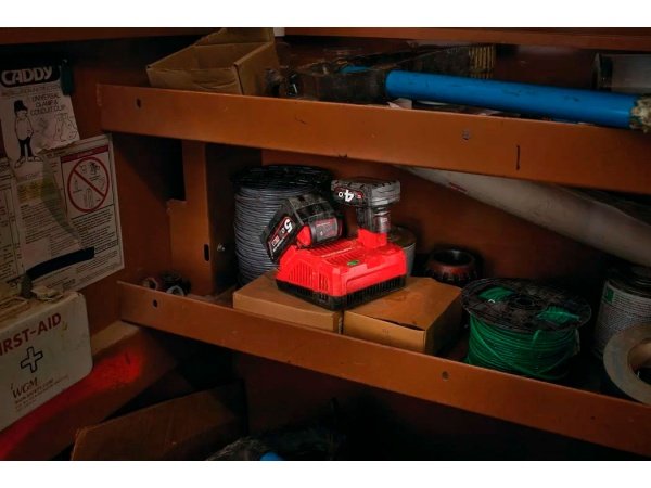 Milwaukee slagboremaskine Milwaukee slagboremaskine, produkt med batteri og lader