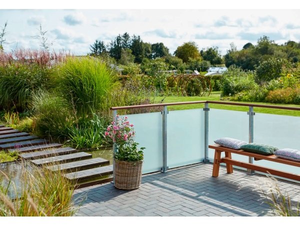 Plus stålstolpe m/fod