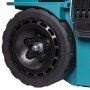Makita Maktrak kuffert. Nærbillede af hjul på produkt