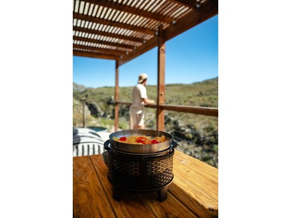 Cobb Pro Gas gasgrill, produkt set forfra