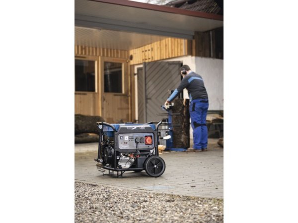 Scheppach generator SG7100X 5400W. Billedet viser produktet med hvid baggrund.