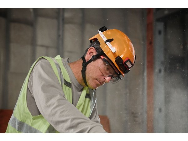 Milwaukee sikkerhedsbrille, produkt set forfra