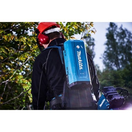 Makita power pack PDC01