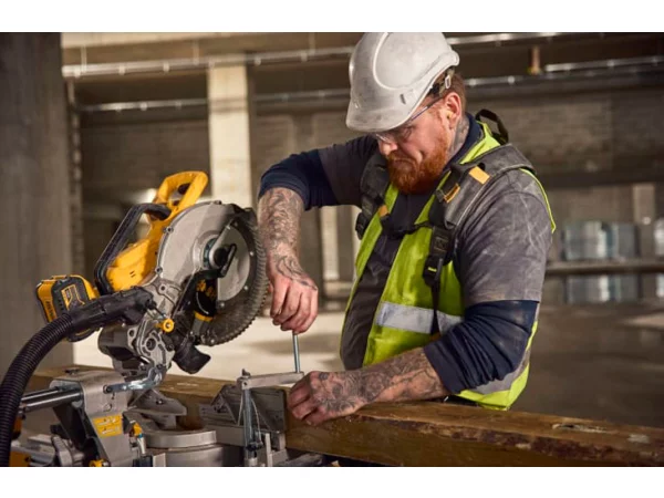 Dewalt geringssav
