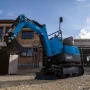 Scheppach EXC815 minigraver. Maskinen vises i brug.