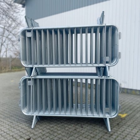 Materielhuset afspærringshegn