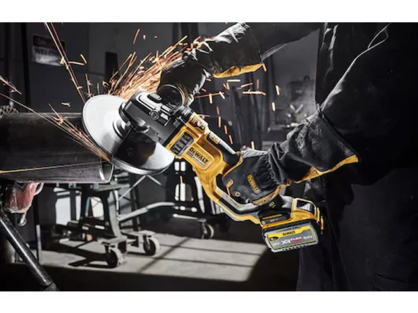 Dewalt akku vinkelsliber. Produkt vises
