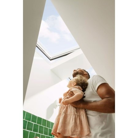 Velux oplukkelig karm solcelle