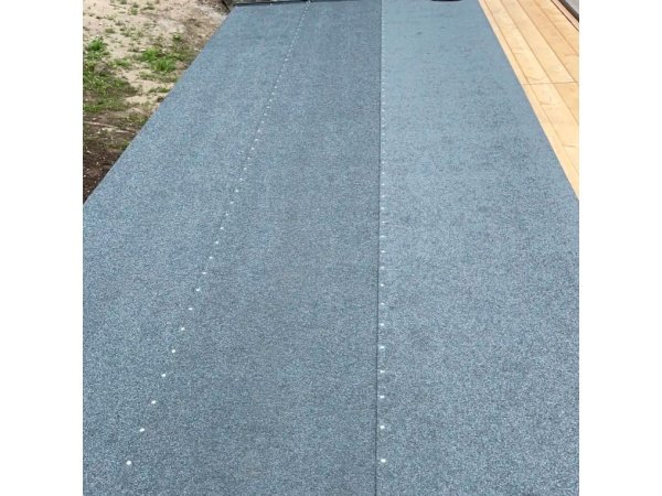 PLUS tagpap, 1 sort rulle 100 x 750 x 0,3 cm